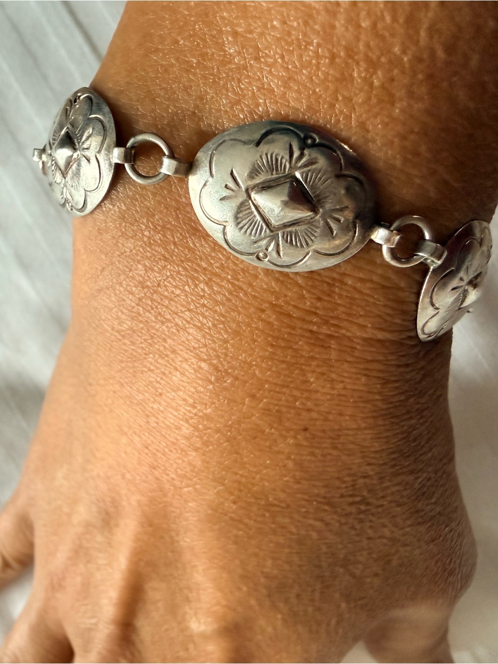 Handcrafted Navajo sterling silver Conch Link Bracelet -